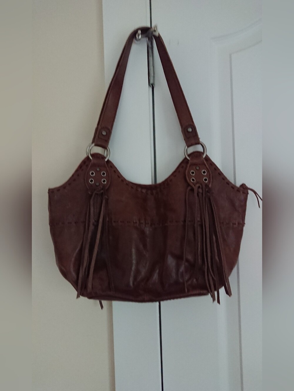 The Sak Indio large brown leather hobo shoulder bag with fringe tassels - Picture 2 of 14